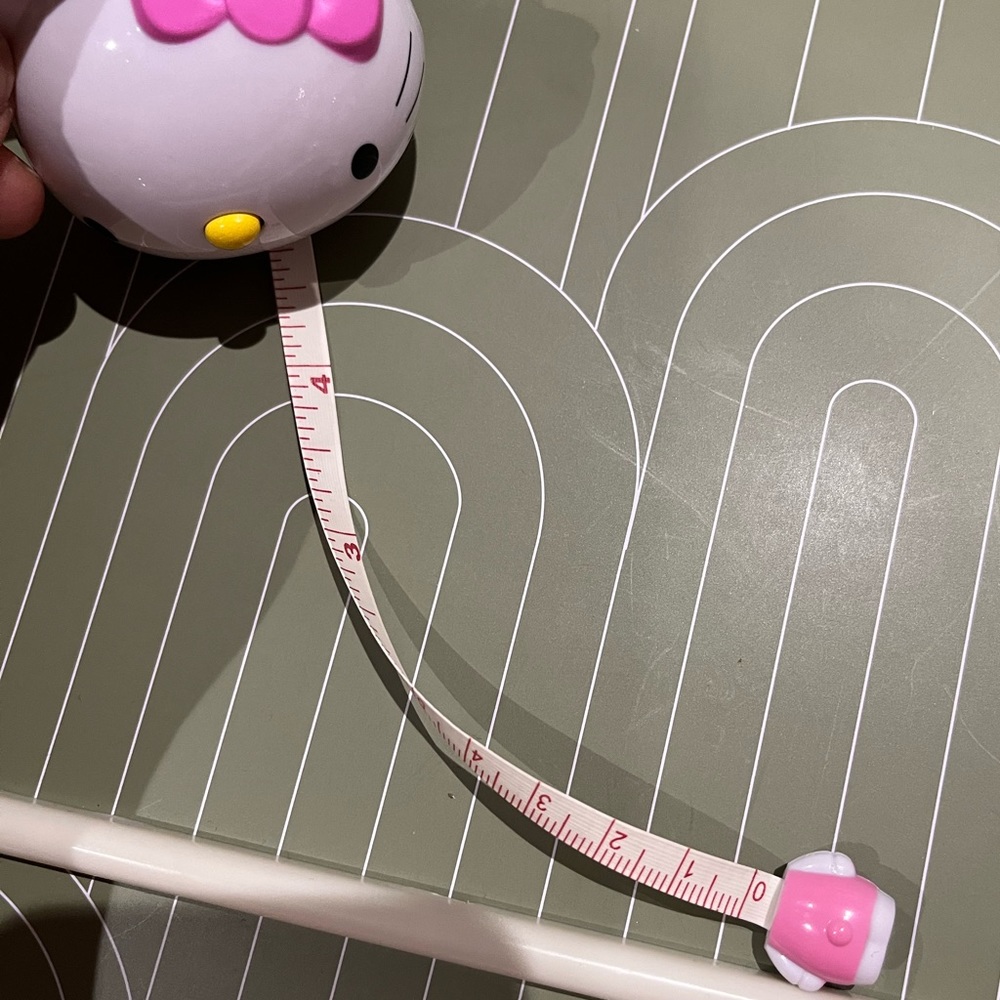 Hello Kitty Tape Measure Ruler Kawaii Cute Sanrio Figure Anime Retractable NEW